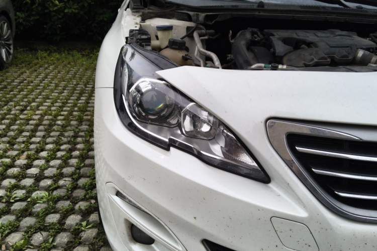 Used Peugeot 408 2018 Revised 350THP Automatic Luxury Edition Right Front Headlight