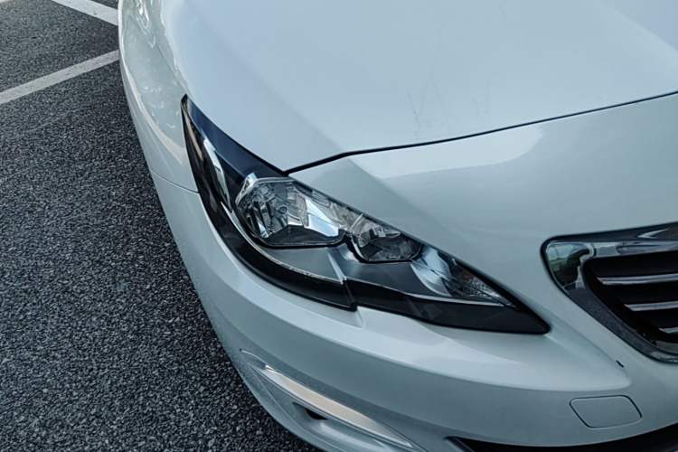 Used Peugeot 408 2018 350THP Automatic Luxury Edition Right Front Headlight