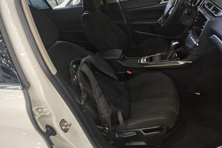 Used Peugeot 408 2018 350THP Automatic Luxury Edition Right Front Seat