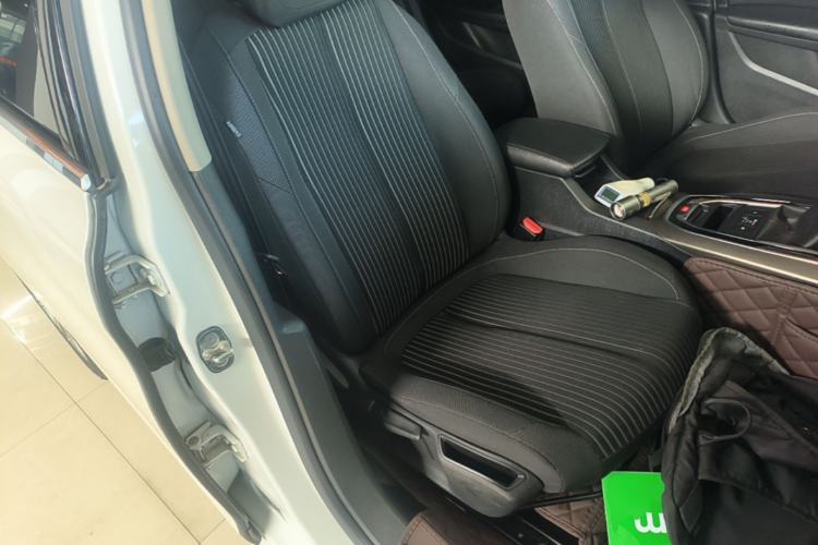 Used Peugeot 408 2018 350THP Automatic Luxury Edition Right Front Seat