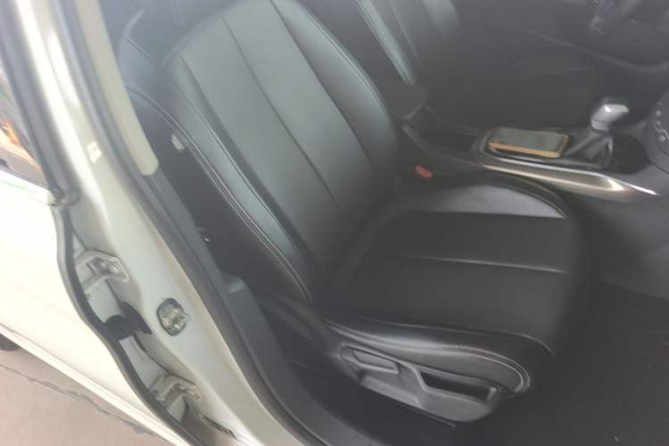 Used Peugeot 408 2018 350THP Automatic Luxury Edition Right Front Seat