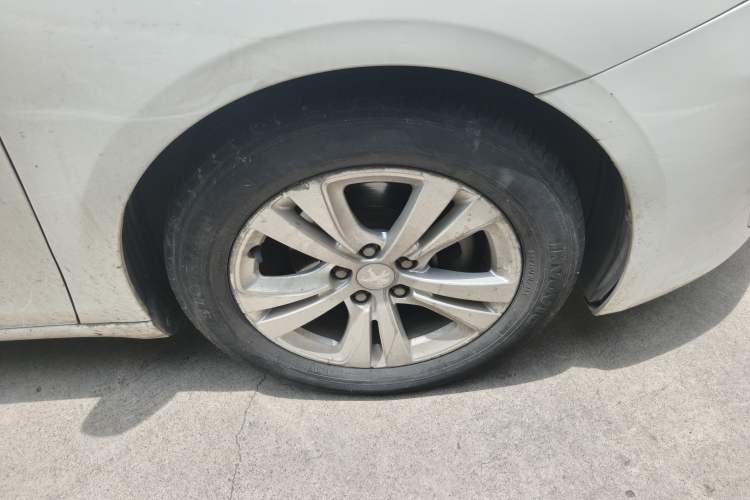 Used Peugeot 408 2018 Revised Version 1.8L Manual Leading Edition Right Front Wheel Hub
