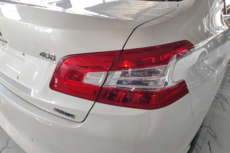 Used Peugeot 408 2018 350THP Automatic Luxury Edition Right Rear Taillight