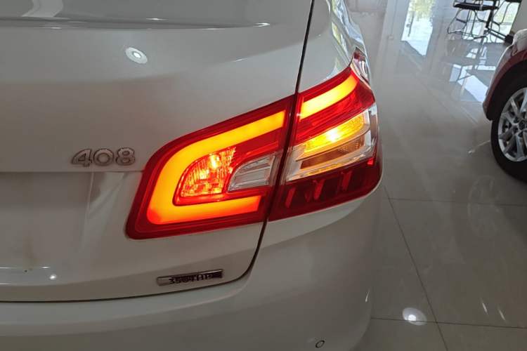 Used Peugeot 408 2018 350THP Automatic Luxury Edition Right Rear Taillight
