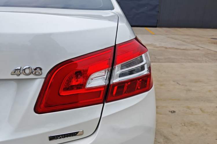 Used Peugeot 408 2018 350THP Automatic Luxury Edition Right Rear Taillight