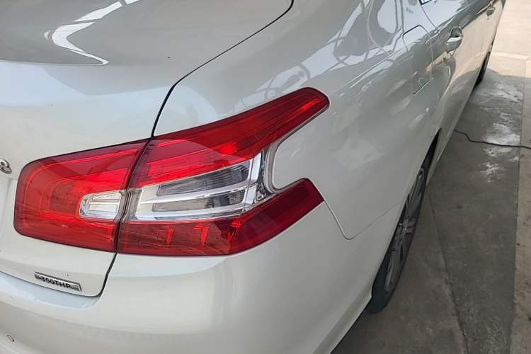 Used Peugeot 408 2018 350THP Automatic Luxury Edition Right Rear Taillight