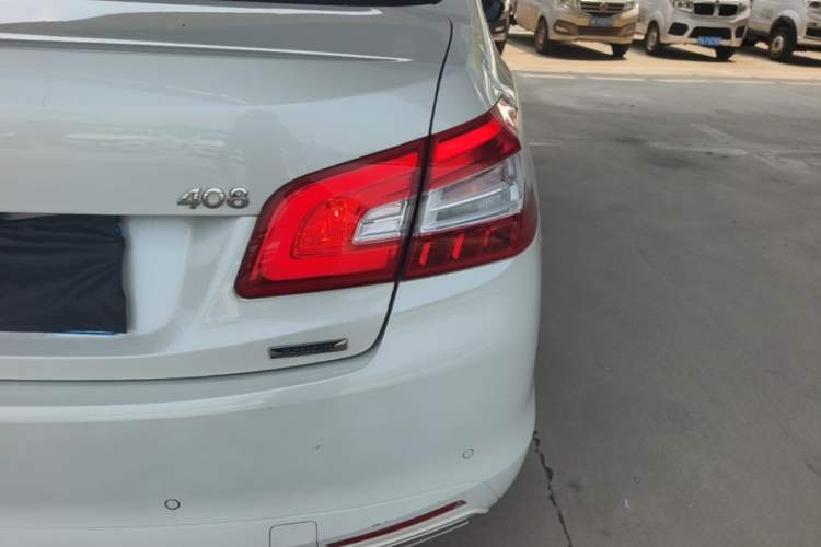 Used Peugeot 408 2018 350THP Automatic Luxury Edition Right Rear Taillight