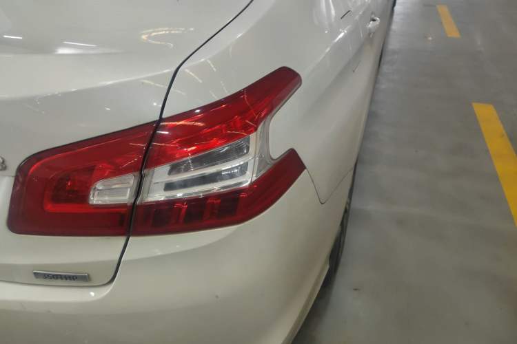Used Peugeot 408 2018 350THP Automatic Luxury Edition Right Rear Taillight