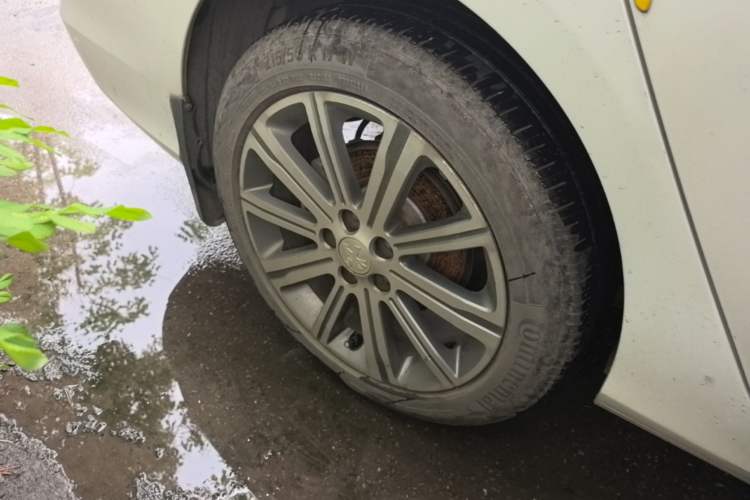 Used Peugeot 408 2018 Revised 350THP Automatic Luxury Edition Right Rear Wheel Hub