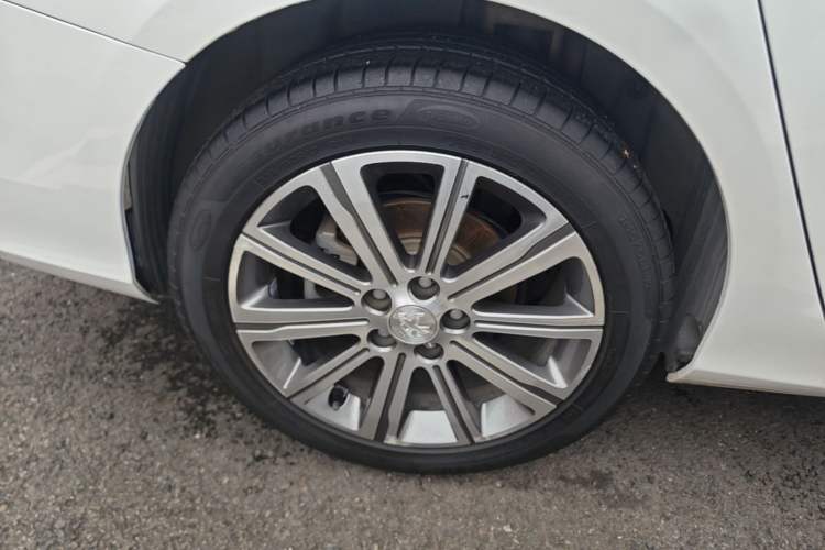 Used Peugeot 408 2018 Revised 350THP Automatic Luxury Edition Right Rear Wheel Hub