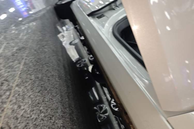 Used Peugeot 408 2018 Revised 350THP Automatic Luxury Edition Right Side Sill