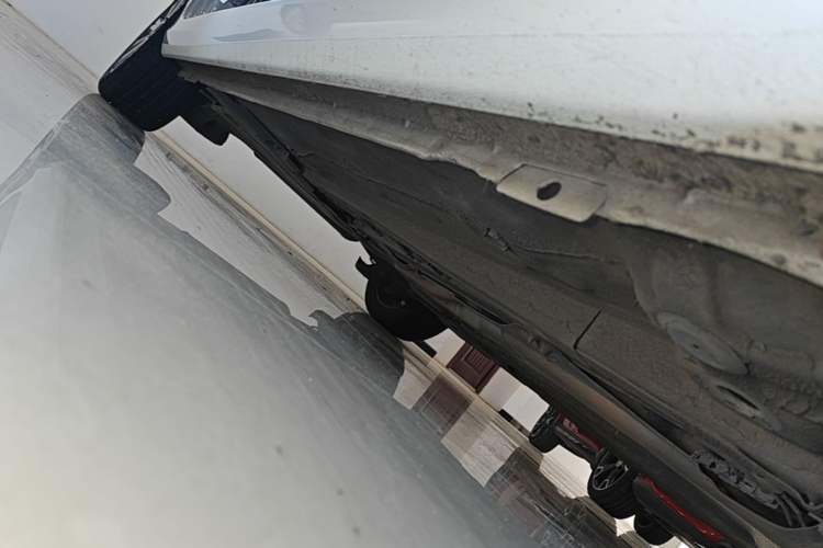 Used Peugeot 408 2018 350THP Automatic Luxury Edition Right Side Sill