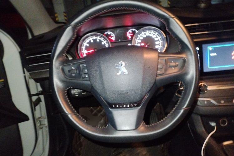 Used Peugeot 408 2018 350THP Automatic Luxury Edition Steering Wheel
