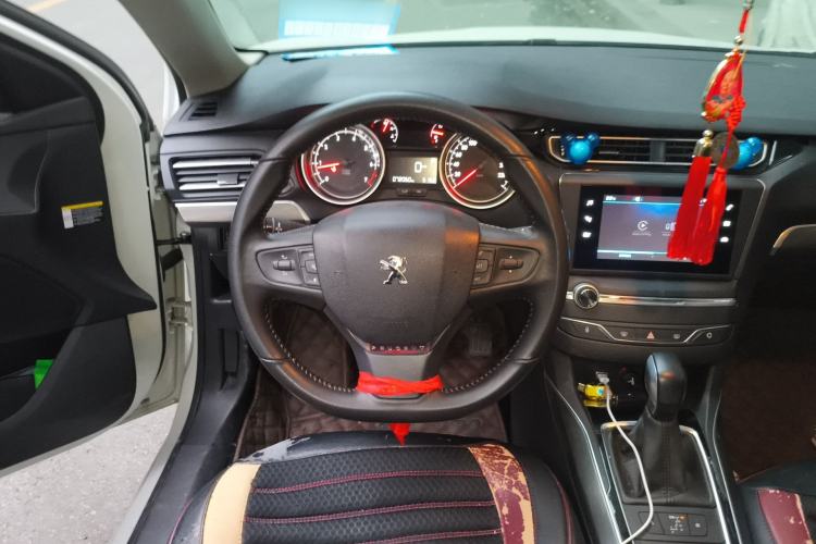 Used Peugeot 408 2018 1.8L Automatic Luxury Edition Steering Wheel