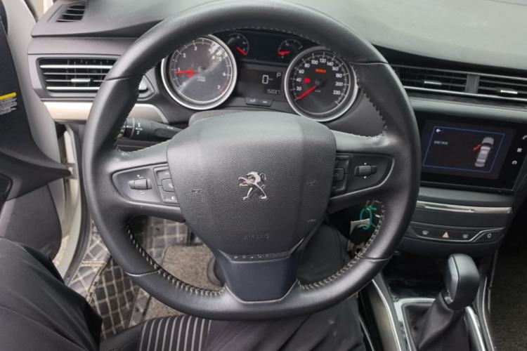 Used Peugeot 408 2018 Revised 350THP Automatic Luxury Edition Steering Wheel
