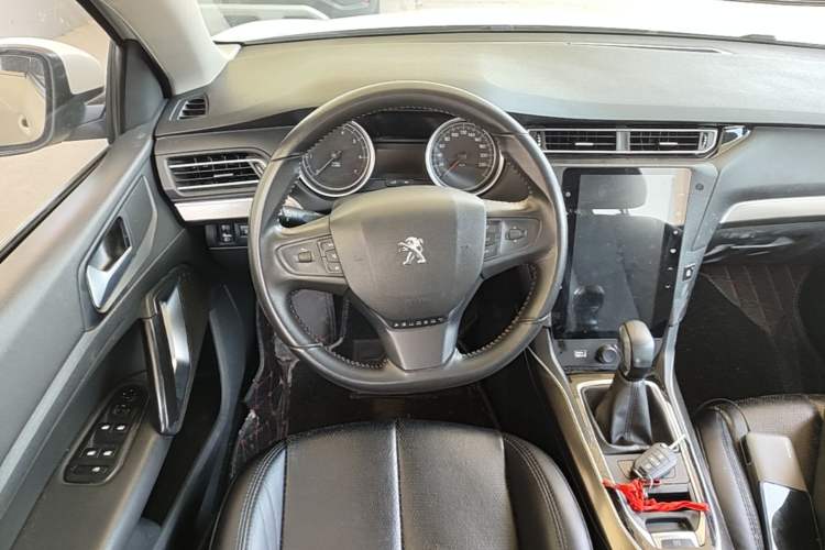 Used Peugeot 408 2018 Revised 350THP Automatic Luxury Edition Steering Wheel