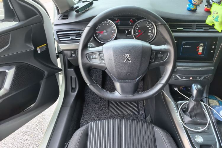 Used Peugeot 408 2018 Revised 350THP Automatic Luxury Edition Steering Wheel