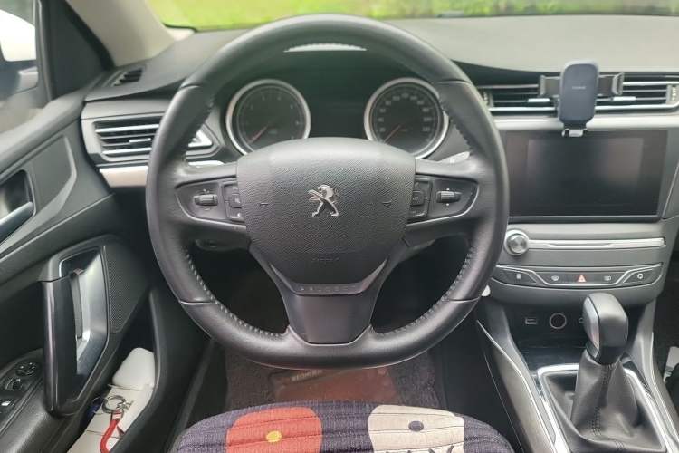 Used Peugeot 408 2018 350THP Automatic Luxury Edition Steering Wheel