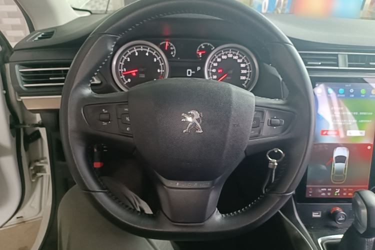 Used Peugeot 408 2018 350THP Automatic Luxury Edition Steering Wheel