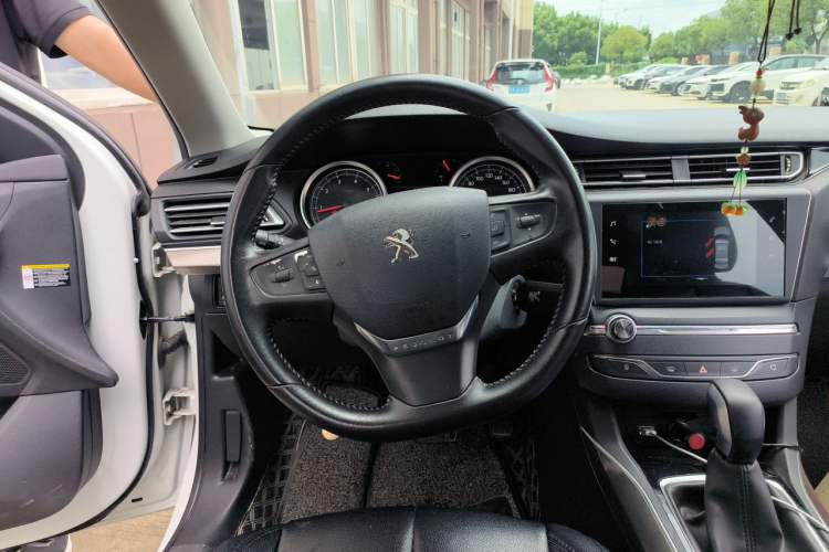 Used Peugeot 408 2018 Revised 350THP Automatic Luxury Edition Steering Wheel