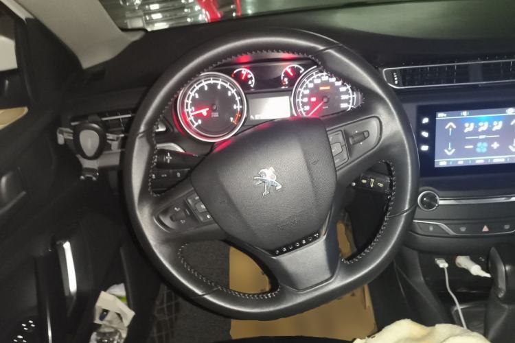 Used Peugeot 408 2018 350THP Automatic Luxury Edition Steering Wheel