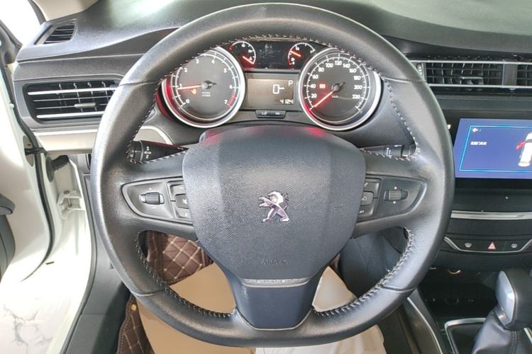 Used Peugeot 408 2018 350THP Automatic Luxury Edition Steering Wheel