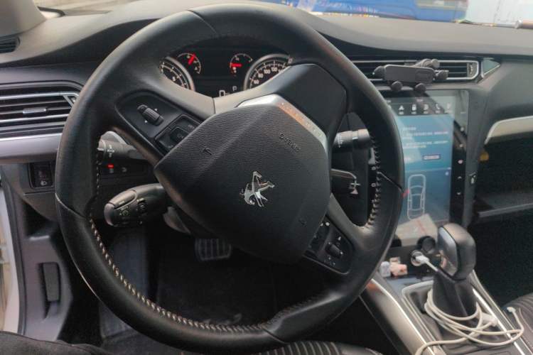 Used Peugeot 408 2018 Revised 350THP Automatic Luxury Edition Steering Wheel