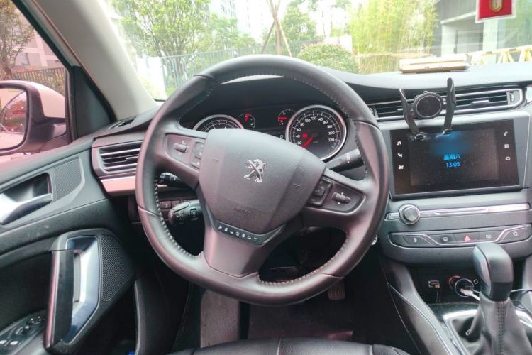 Used Peugeot 408 2018 350THP Automatic Luxury Edition Steering Wheel