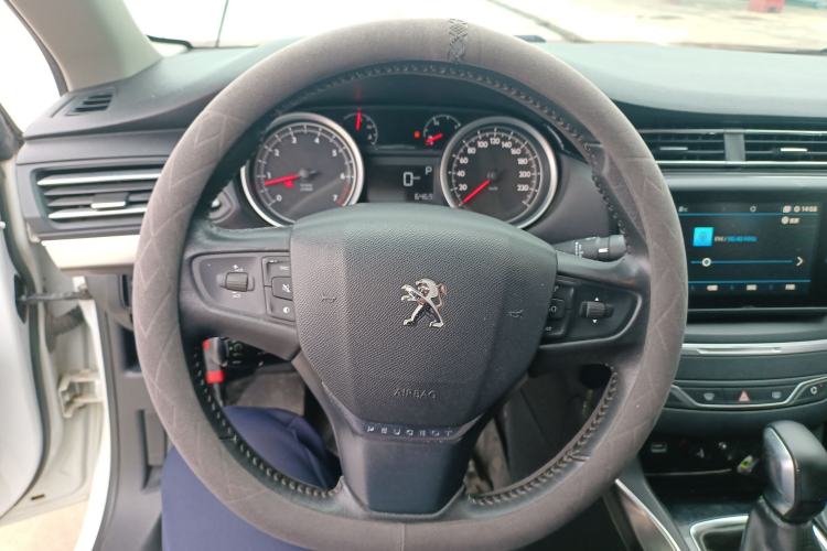 Used Peugeot 408 2018 350THP Automatic Luxury Edition Steering Wheel