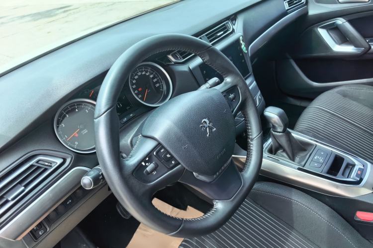 Used Peugeot 408 2018 350THP Automatic Luxury Edition Steering Wheel