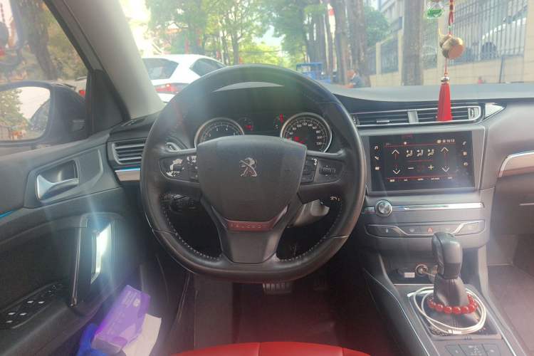 Used Peugeot 408 2018 350THP Automatic Luxury Edition Steering Wheel