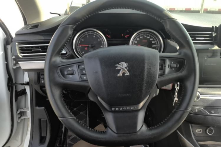Used Peugeot 408 2018 Revised 350THP Automatic Luxury Edition Steering Wheel