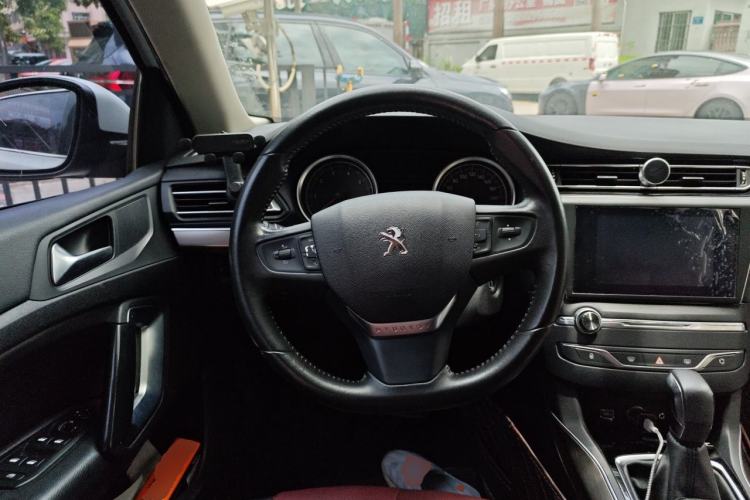 Used Peugeot 408 2018 350THP Automatic Luxury Edition Steering Wheel