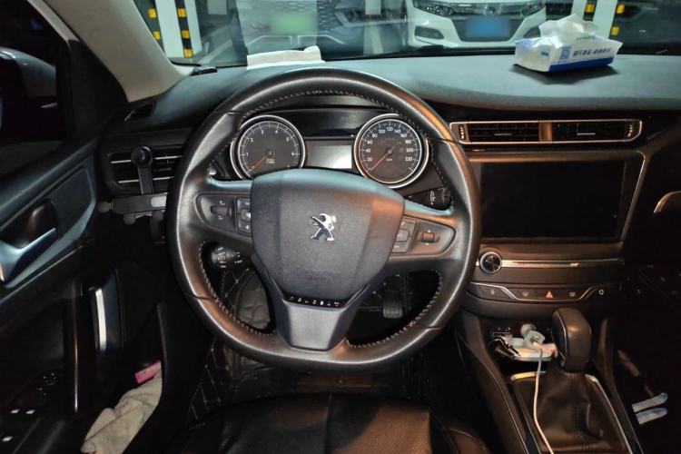 Used Peugeot 408 2018 350THP Automatic Luxury Edition Steering Wheel