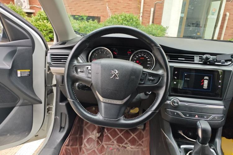 Used Peugeot 408 2018 350THP Automatic Luxury Edition Steering Wheel