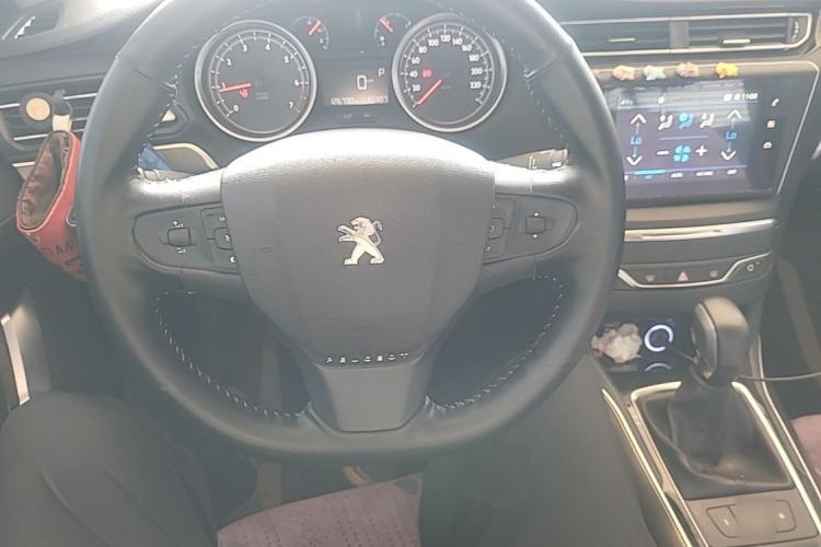 Used Peugeot 408 2018 350THP Automatic Luxury Edition Steering Wheel