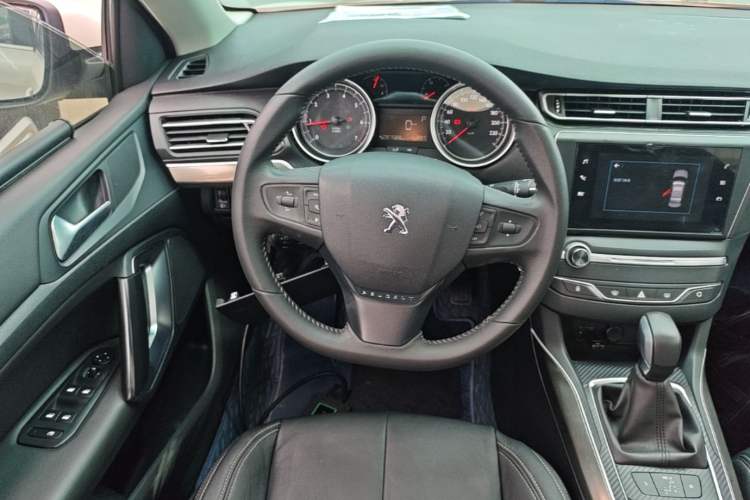 Used Peugeot 408 2018 Revised 350THP Automatic Luxury Edition Steering Wheel