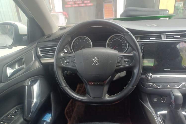 Used Peugeot 408 2018 1.8L Automatic Luxury Edition Steering Wheel