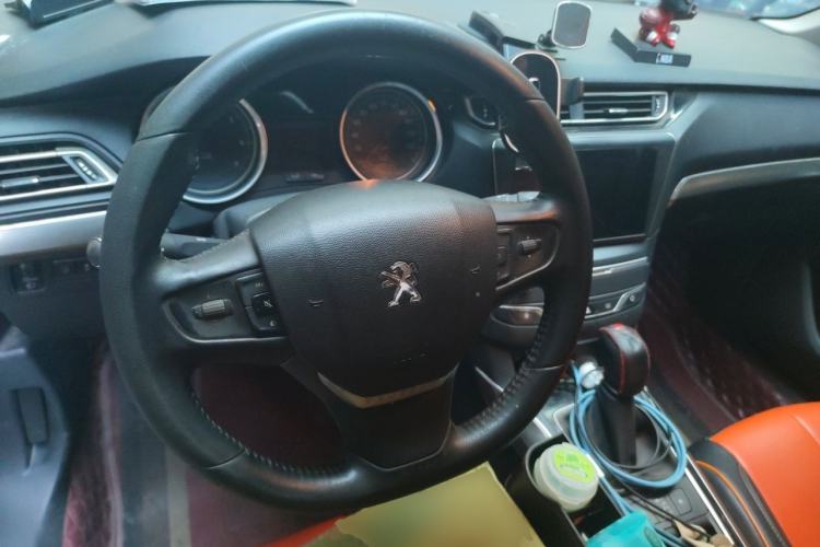 Used Peugeot 408 2018 Revised Version 1.8L Automatic Luxury Edition Steering Wheel