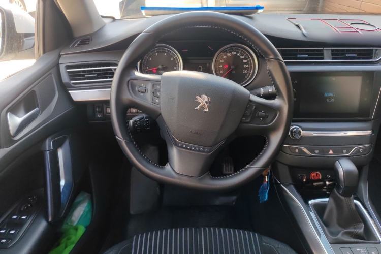 Used Peugeot 408 2018 350THP Automatic Luxury Edition Steering Wheel