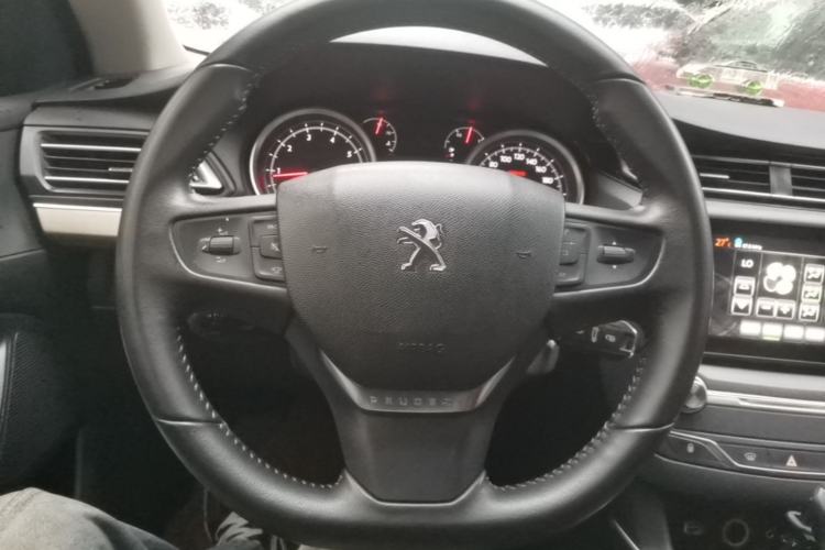 Used Peugeot 408 2018 230THP Automatic Luxury Edition Steering Wheel