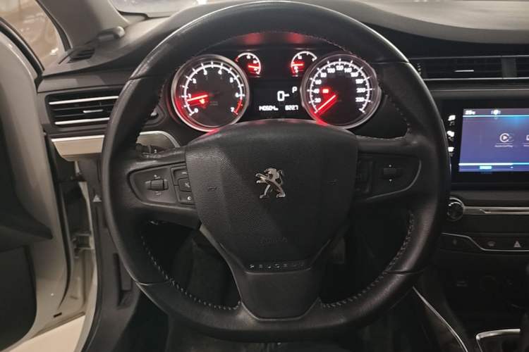 Used Peugeot 408 2018 350THP Automatic Luxury Edition Steering Wheel