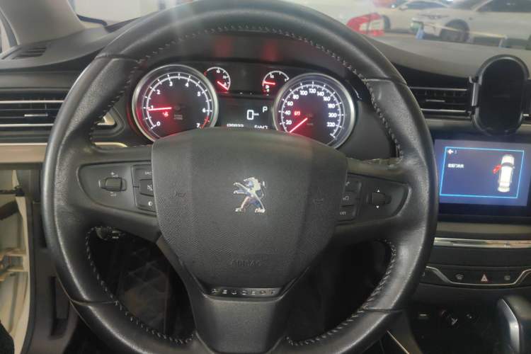 Used Peugeot 408 2018 350THP Automatic Luxury Edition Steering Wheel