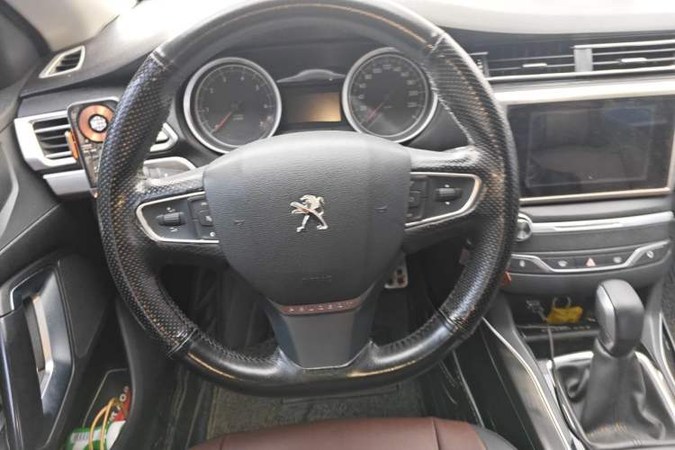 Used Peugeot 408 2018 350THP Automatic Luxury Edition Steering Wheel