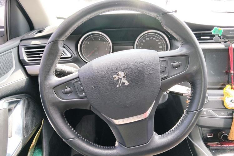 Used Peugeot 408 2018 350THP Automatic Luxury Edition Steering Wheel