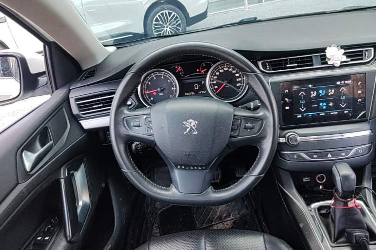 Used Peugeot 408 2018 350THP Automatic Luxury Edition Steering Wheel