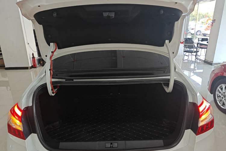 Used Peugeot 408 2018 350THP Automatic Luxury Edition Trunk