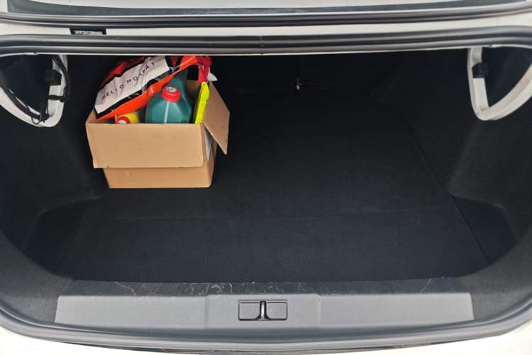 Used Peugeot 408 2018 Revised 350THP Automatic Luxury Edition Trunk