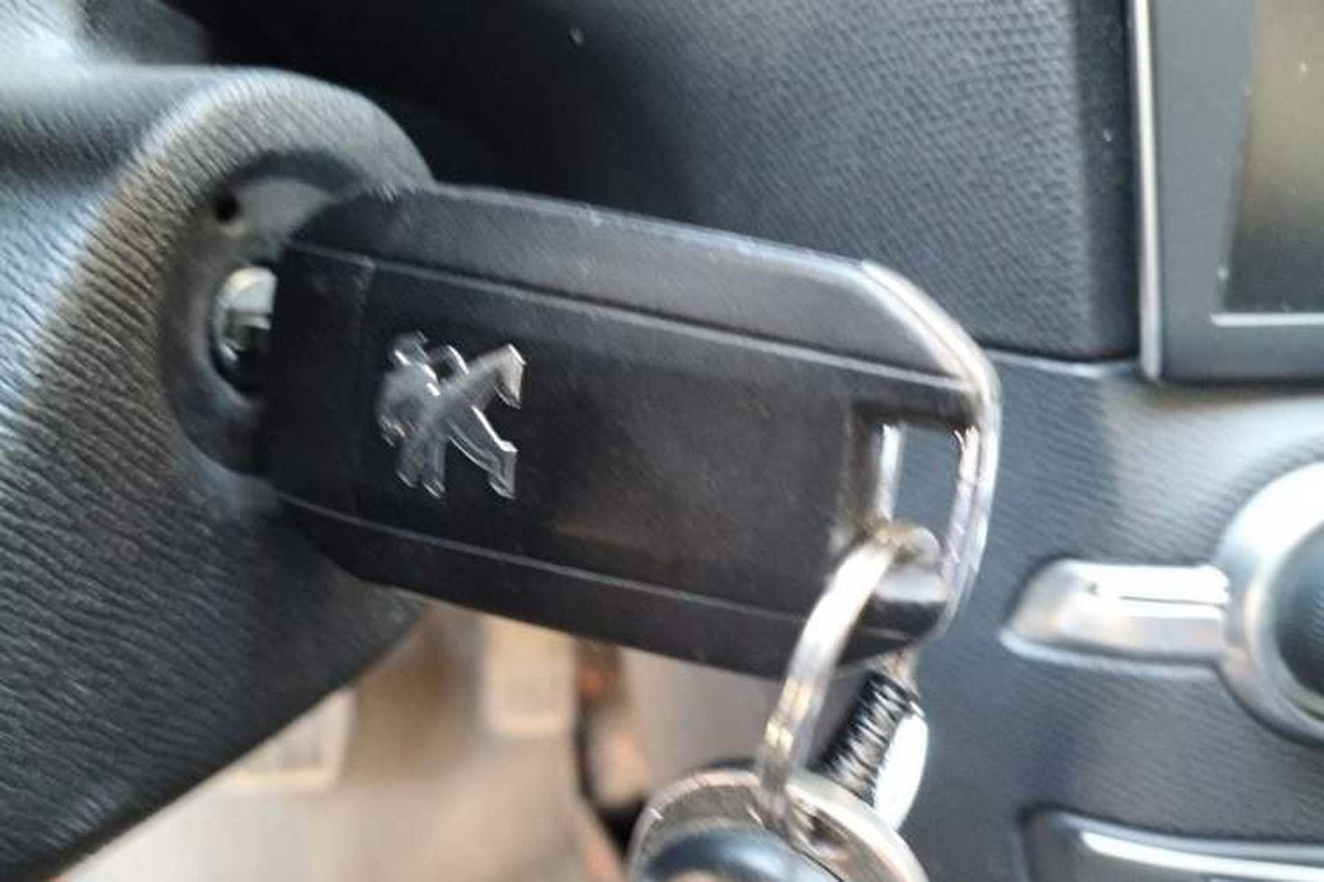 Used Peugeot 408 2018 350THP Automatic Luxury Edition Vehicle Key