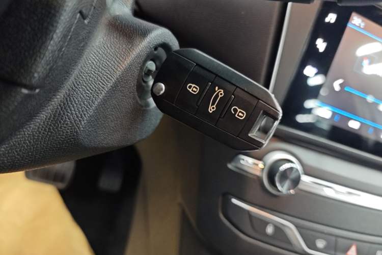 Used Peugeot 408 2018 Revised 350THP Automatic Luxury Edition Vehicle Key